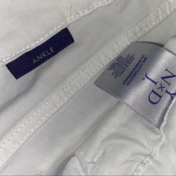 NYDJ Straight Ankle White Denim 10 - Picture 3 of 6